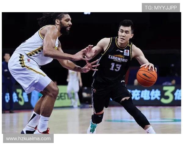 武汉篮球队的个人能力揭秘:球员成长与团队协作的完美结合 武汉篮球队的个人能力揭秘:球员成长与团队协作的完美结合