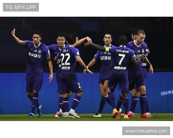 9月28日泰达迎战武汉球队全力争胜展现实力与斗志