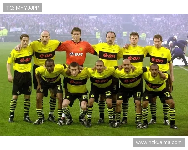 多特蒙德球迷引发骚乱欧冠客场禁赛三场并罚款50万欧元 多特蒙德球迷引发骚乱欧冠客场禁赛三场并罚款50万欧元