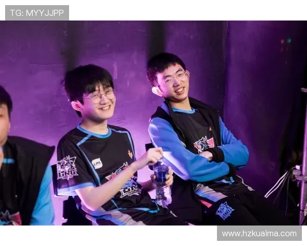 赛后分析：IG与LNG对决中的策略与实力较量全景回顾